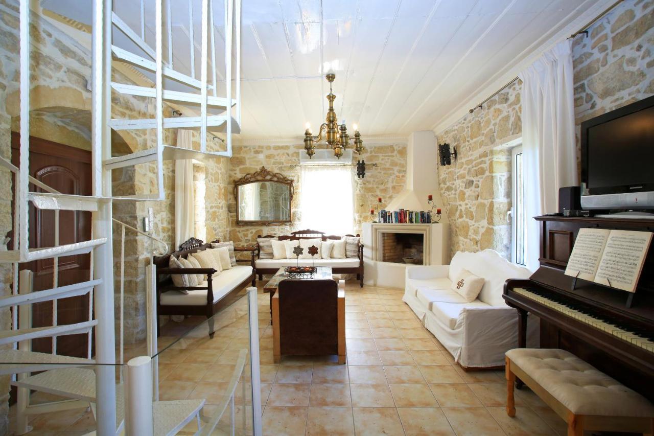 Villa Oasis Каміларіон Екстер'єр фото